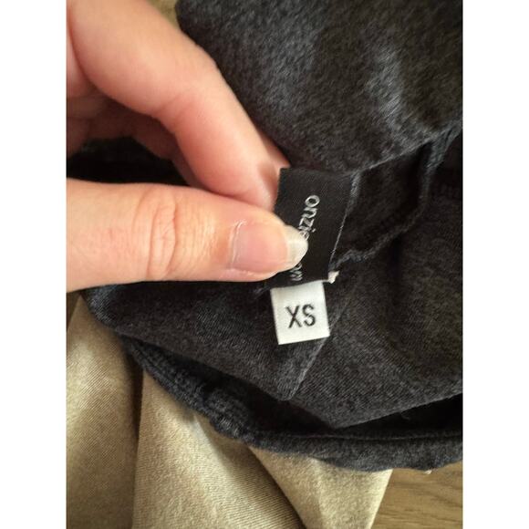 Onzie x Urban Outfitters Colorblock Track Legging in Gray/Cream/White - Picture 7 of 7